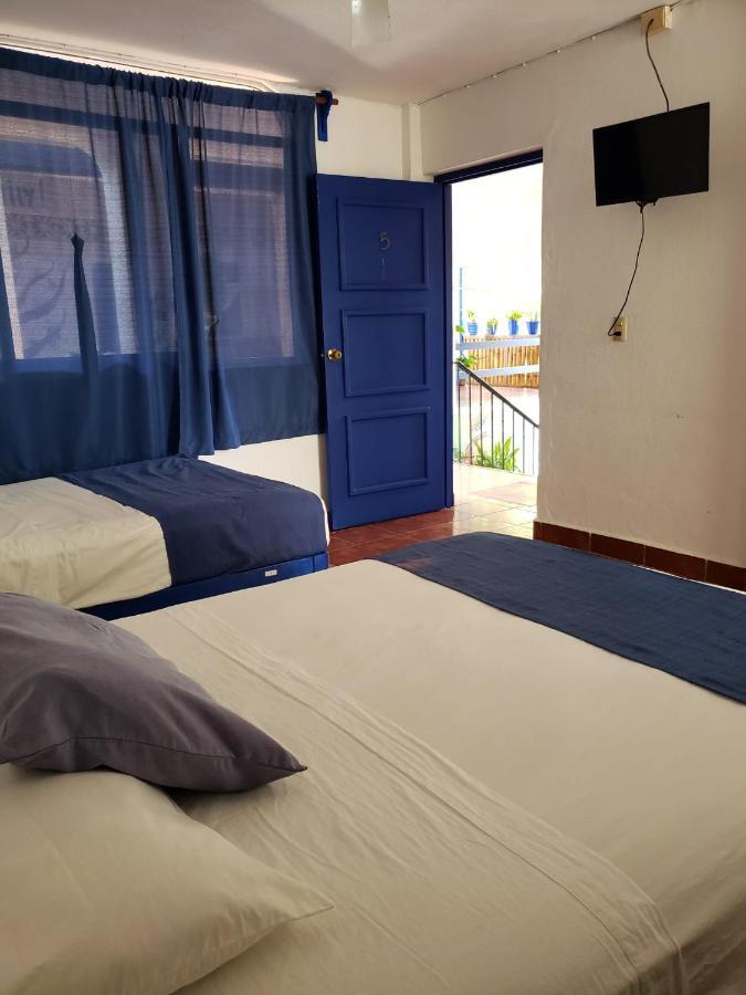 Mayflower Hotel & Hostal Puerto Escondido  Dış mekan fotoğraf