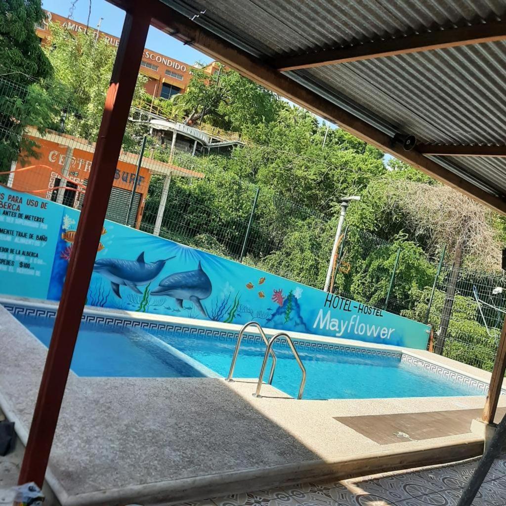 Mayflower Hotel & Hostal Puerto Escondido  Dış mekan fotoğraf