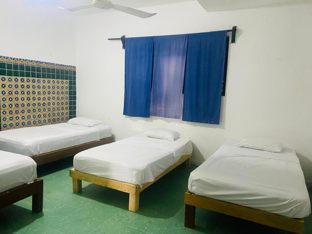 Mayflower Hotel & Hostal Puerto Escondido  Dış mekan fotoğraf